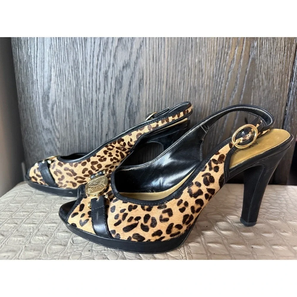 Anne Klein AK Leopard Print Slingback Heels Gold US 8 Medallion Open Toe Pumps